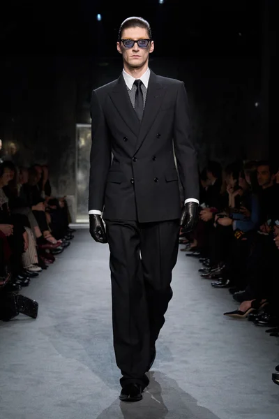 Look 22